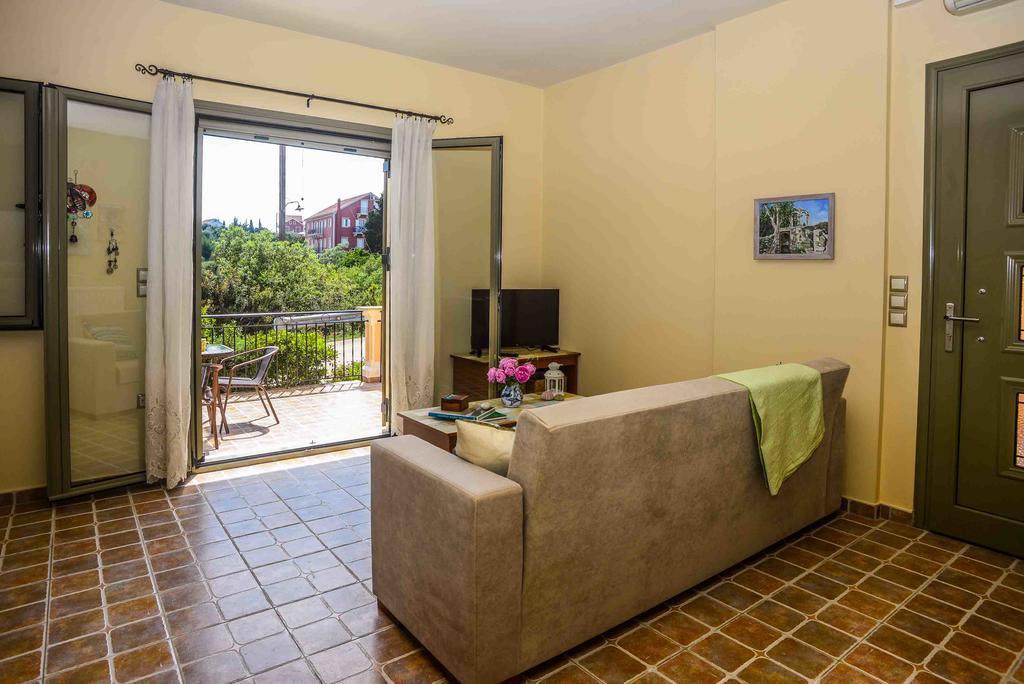 Maniata Holiday Apartments Antipata  Exterior photo