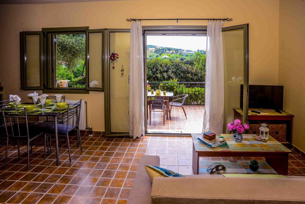 Maniata Holiday Apartments Antipata  Exterior photo
